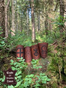 Lederarmband mit Symbol (mittel)