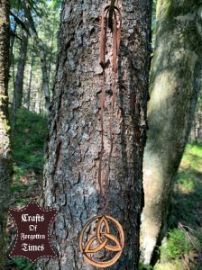 Triquetra Symbol Halskette