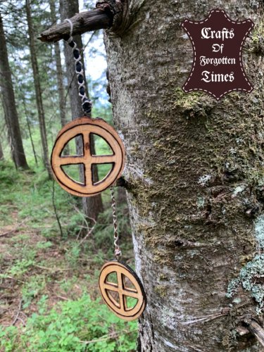 Sonnen Kreuz/Rad Dekoration zum aufhängen