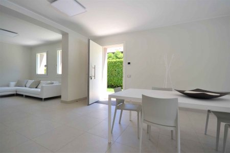 ALBARELLA - LUXUS VILLA MIT POOL