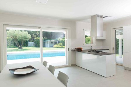 ALBARELLA - LUXUS VILLA MIT POOL