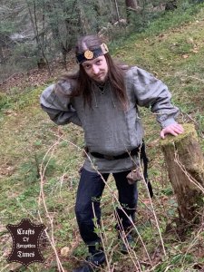 Diverse Stirnbänder aus Wildleder oder Hirschfell mit Seiten Symbolik 9
