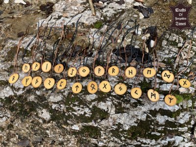 Halsband mit Lieblings Rune eingebrannt