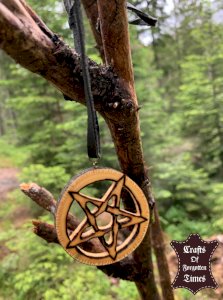 Pentagram aus Astscheibe 8